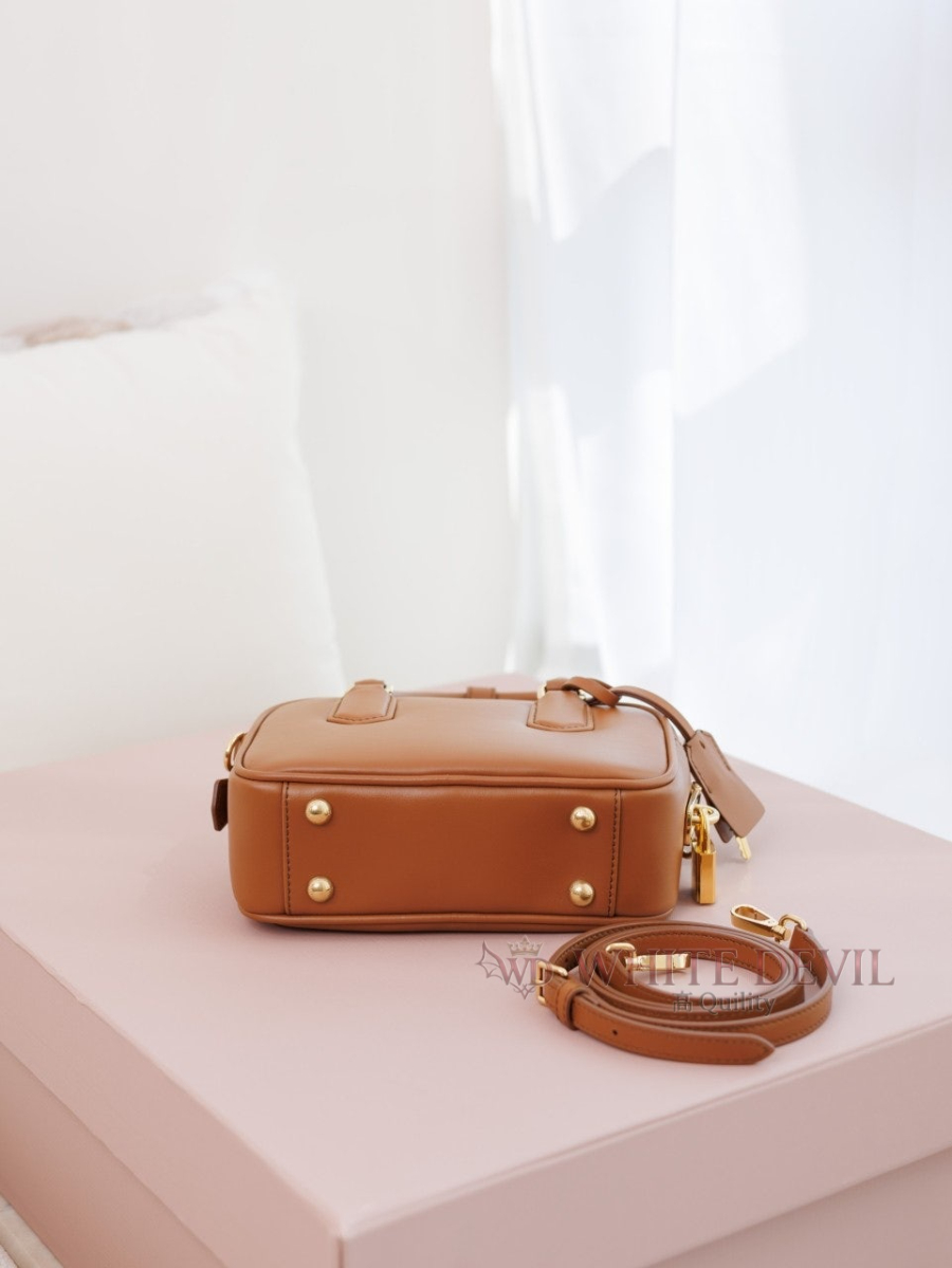 하얀악마 이미테이션 미우 아르카디 (7).jpg