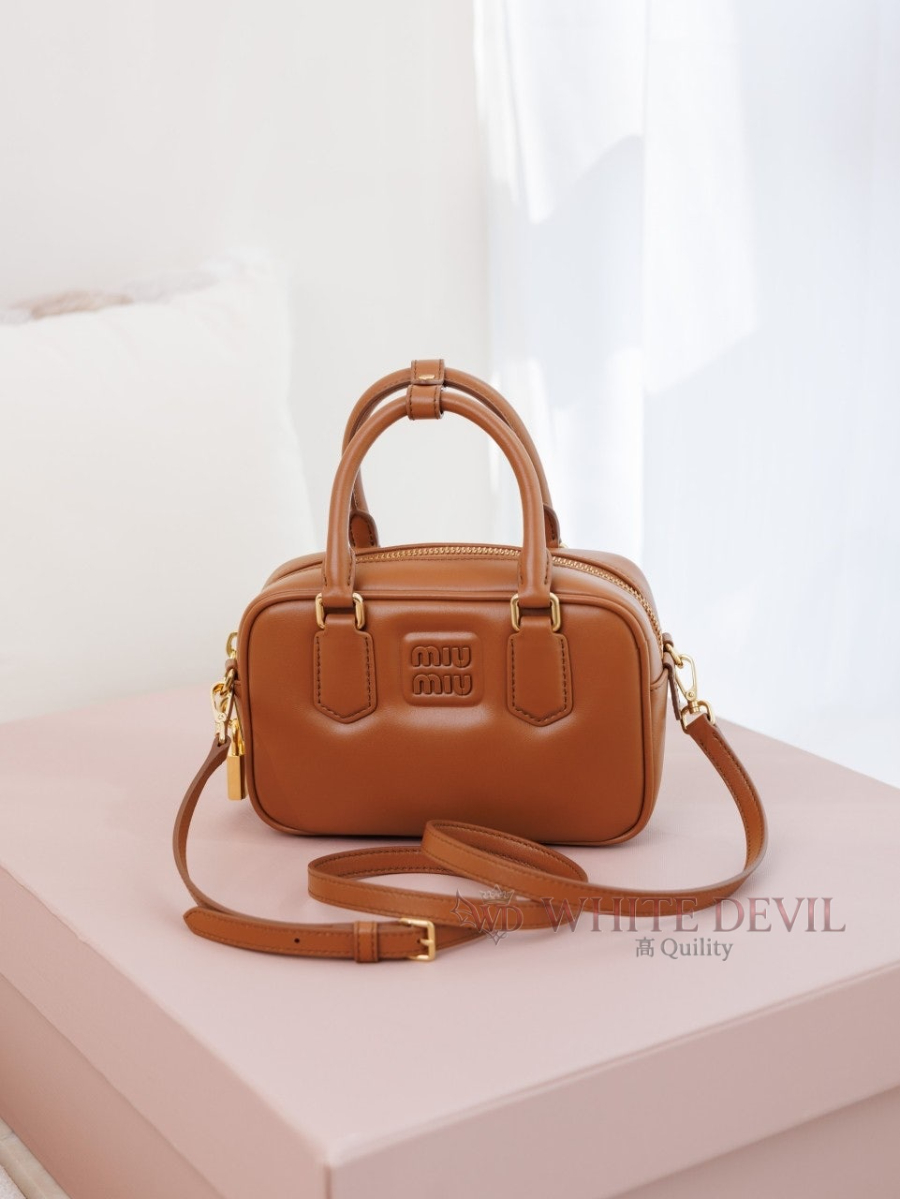 하얀악마 이미테이션 미우 아르카디 (8).jpg