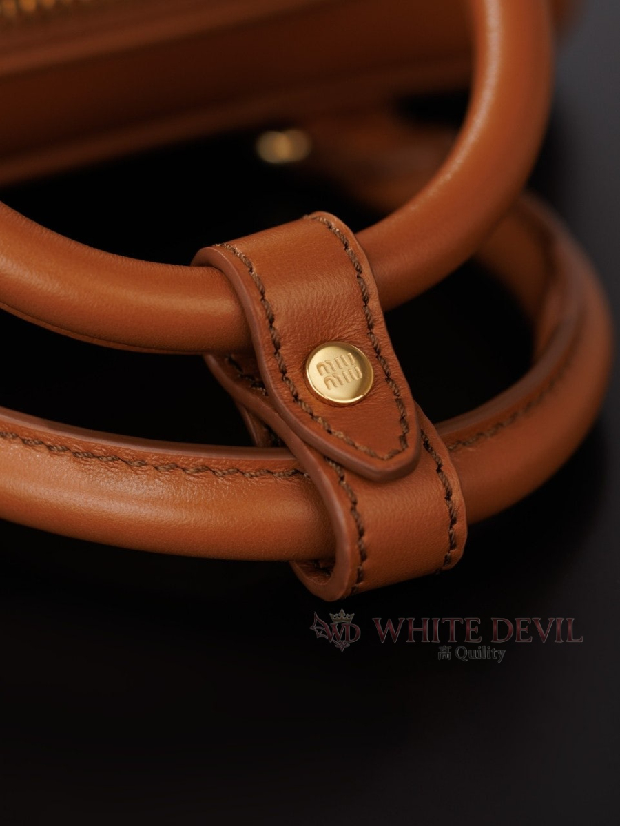 하얀악마 이미테이션 미우 아르카디 (17).jpg