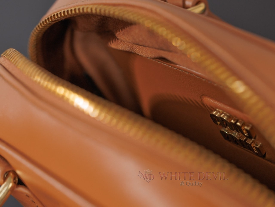 하얀악마 이미테이션 미우 아르카디 (19).jpg