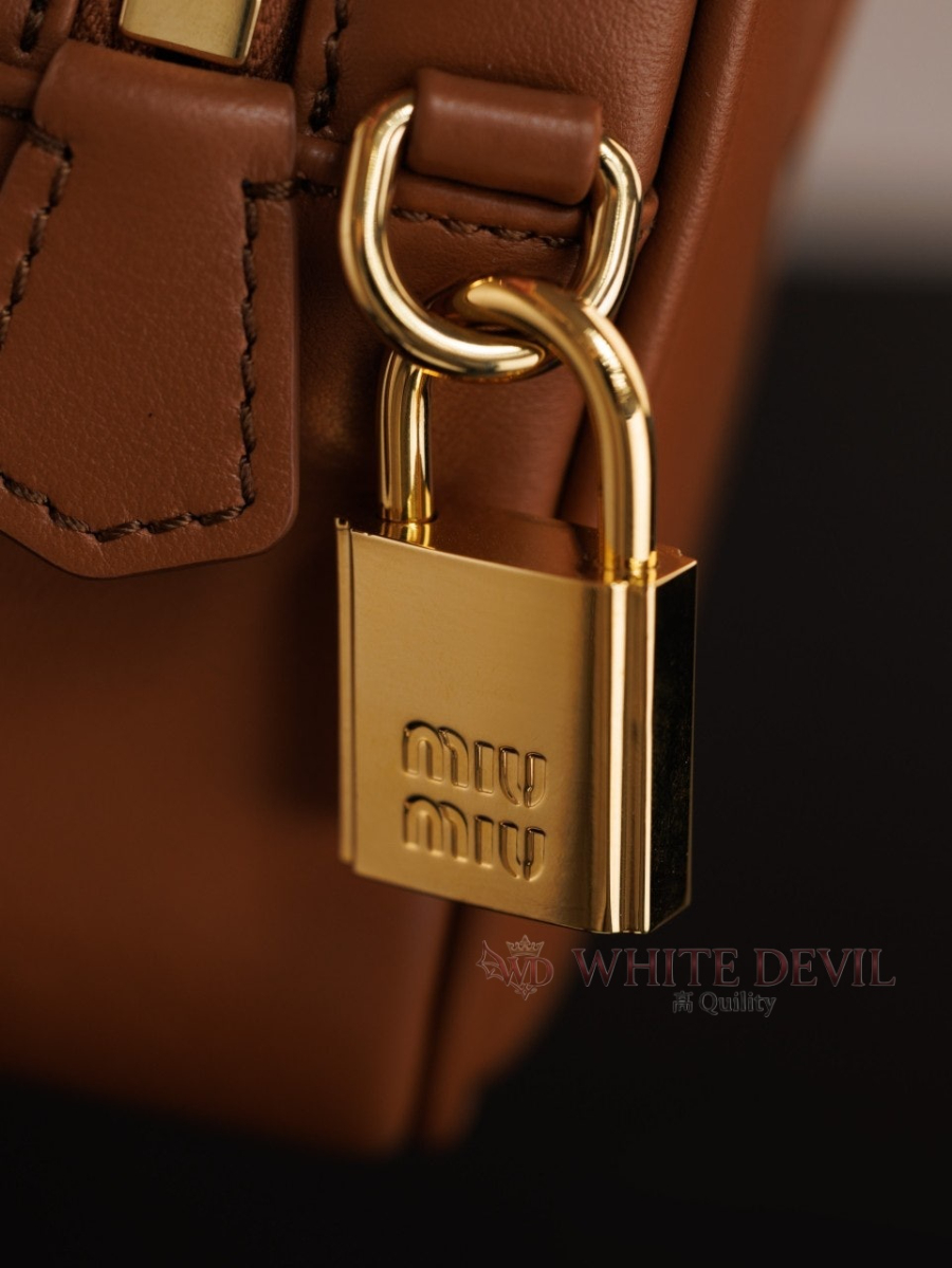 하얀악마 이미테이션 미우 아르카디 (18).jpg