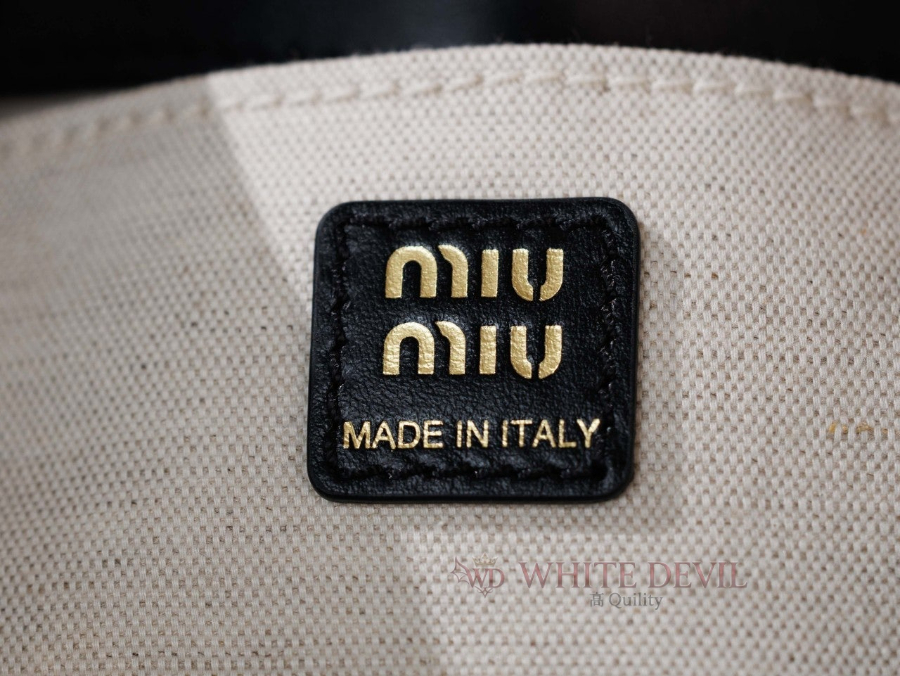 하얀악마 이미테이션 미우 백팩 (23).jpg