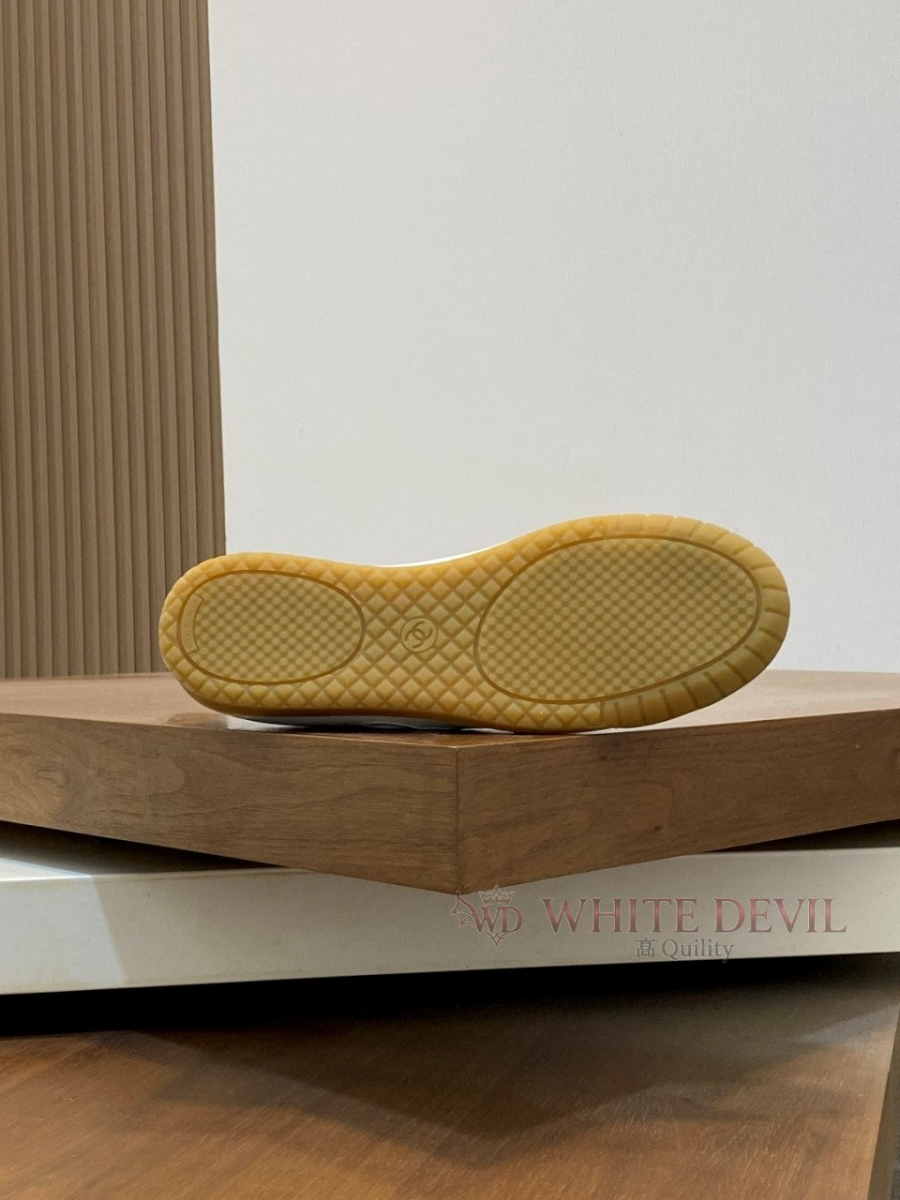 하얀악마 이미테이션 샤넬 운동화 (11).jpg