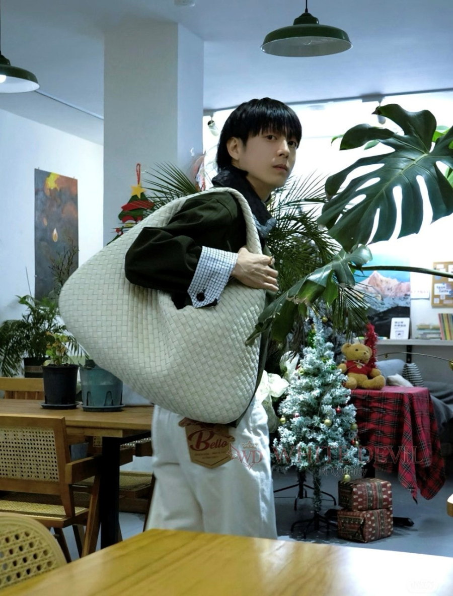 하얀악마 이미테이션 보테가 베네타백 (2).jpg