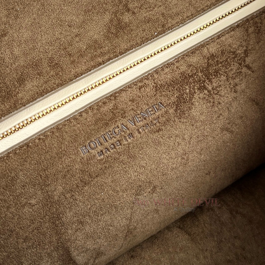 하얀악마 이미테이션 보테가 베네타백 (11).jpg