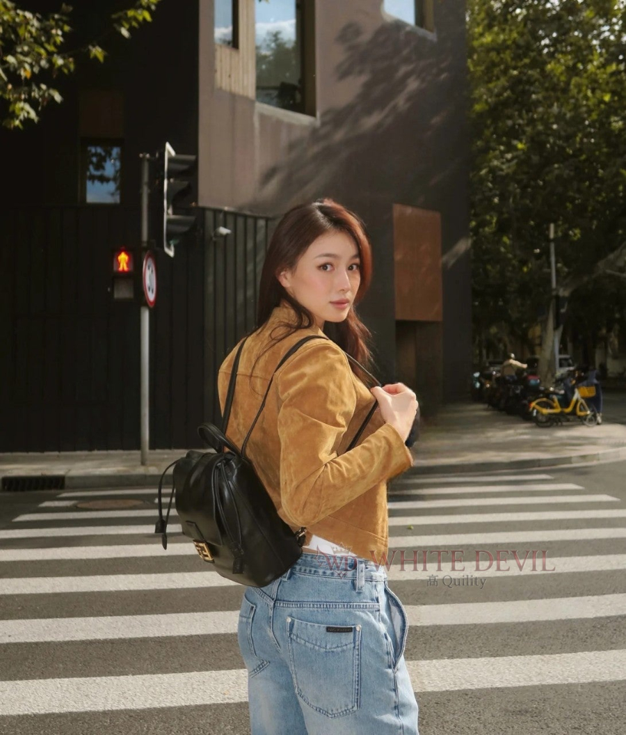 하얀악마 이미테이션 펜디 백팩 (1).jpg