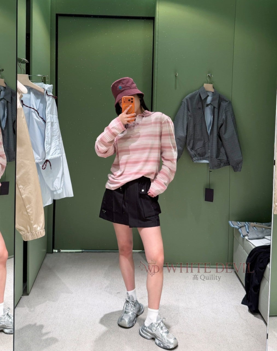 하얀악마 이미테이션 프라다 티셔츠 (1).jpg