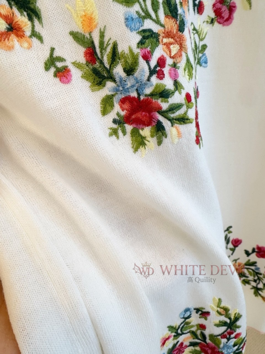 하얀악마 이미테이션 디올 니트 (9).jpg