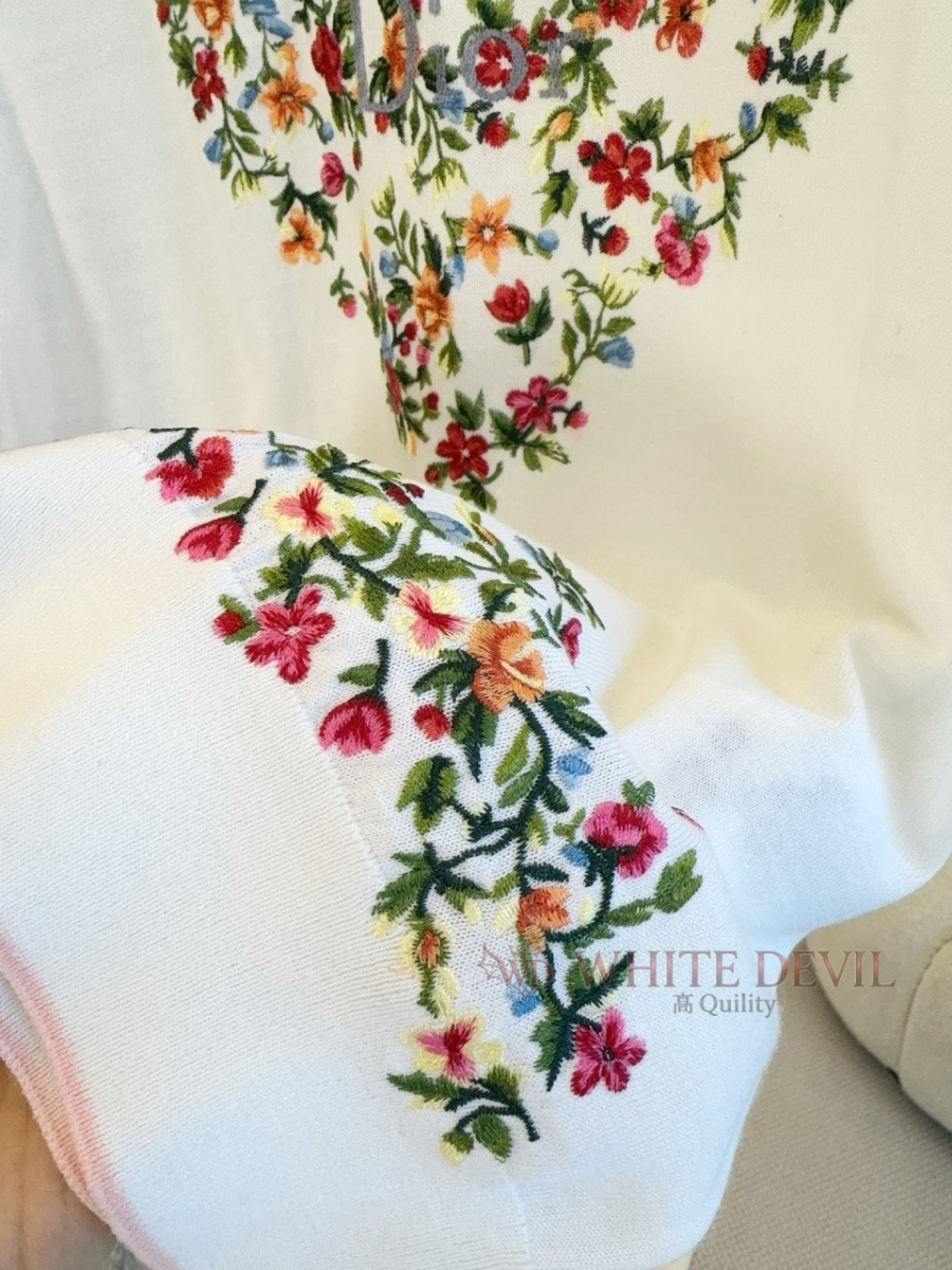 하얀악마 이미테이션 디올 니트 (10).jpg