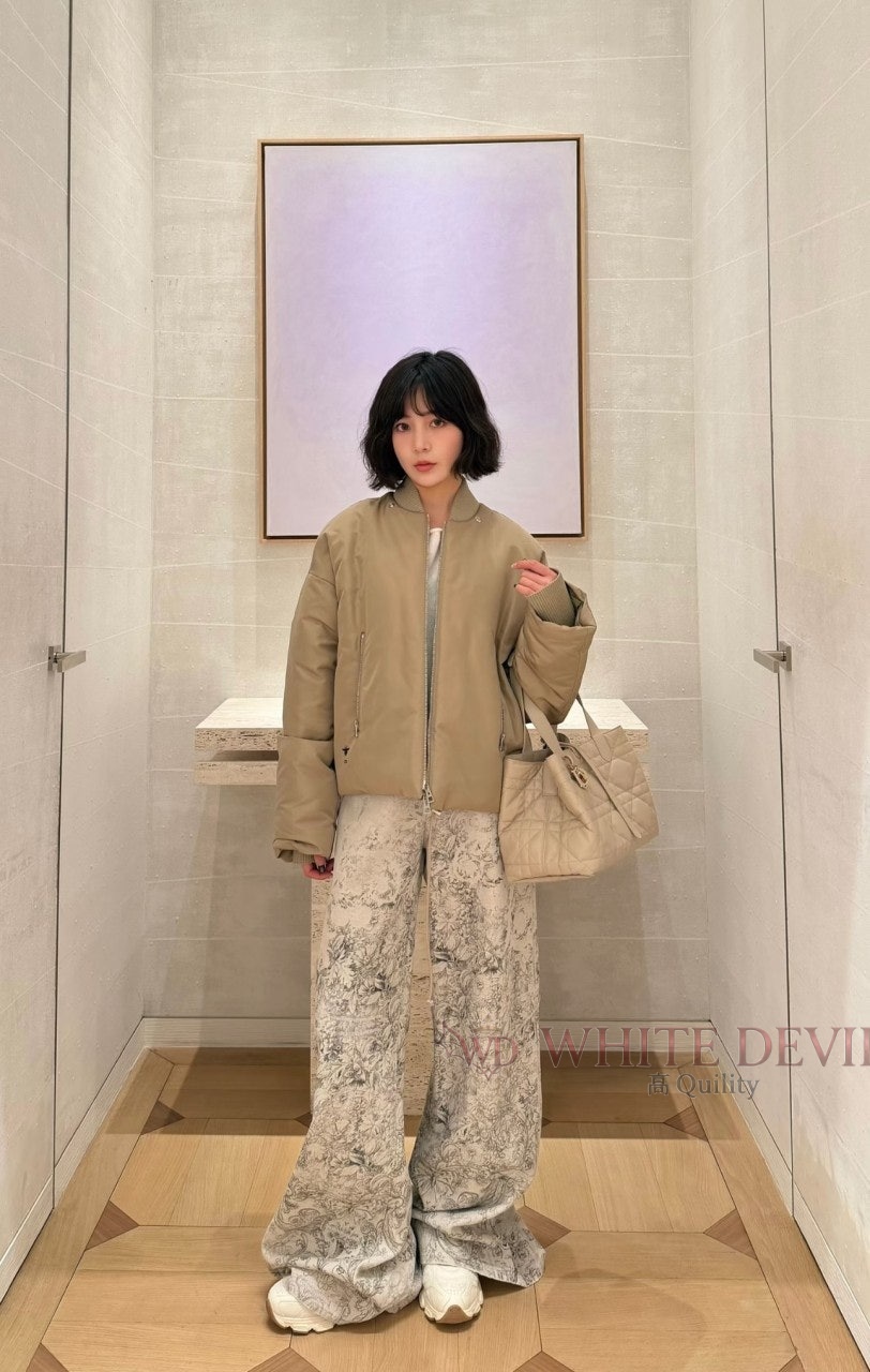 하얀악마 이미테이션 디올 바지 (2).jpg