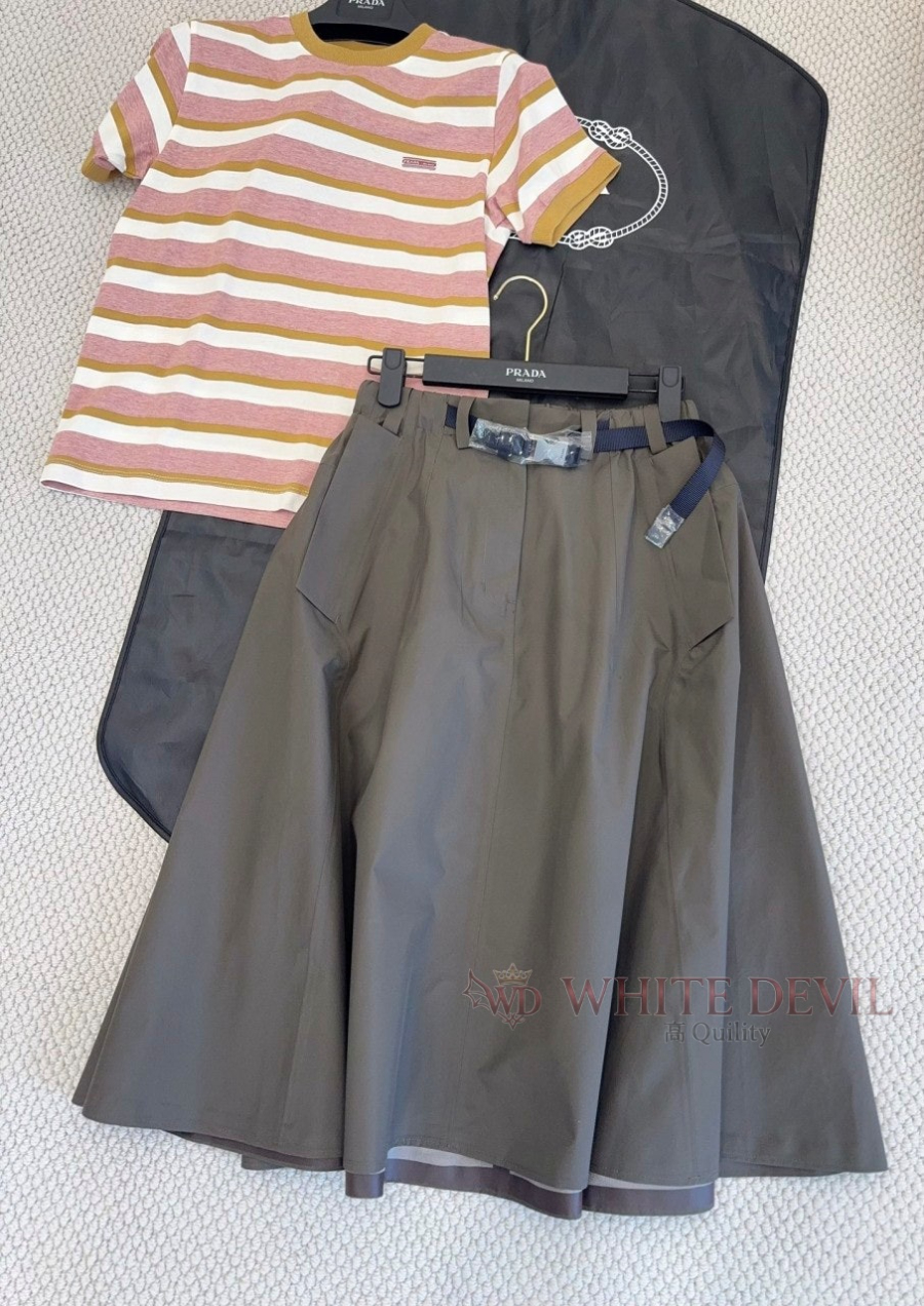 하얀악마 이미테이션 프라다 치마 (13).jpg