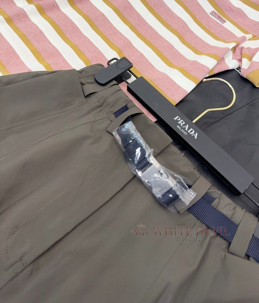 하얀악마 이미테이션 프라다 치마 (16).jpg