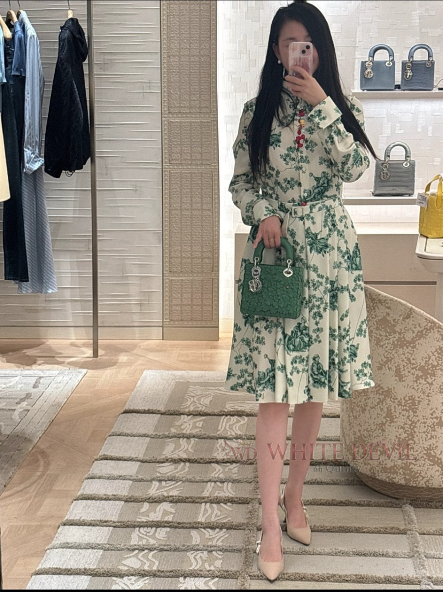 하얀악마 이미테이션 디올 원피스 (1).jpg