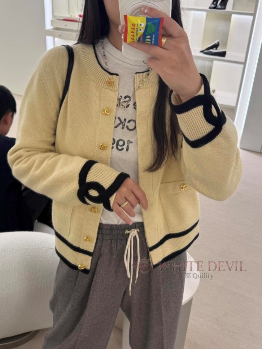 하얀악마 이미테이션 샤넬 가디건 (2).jpg