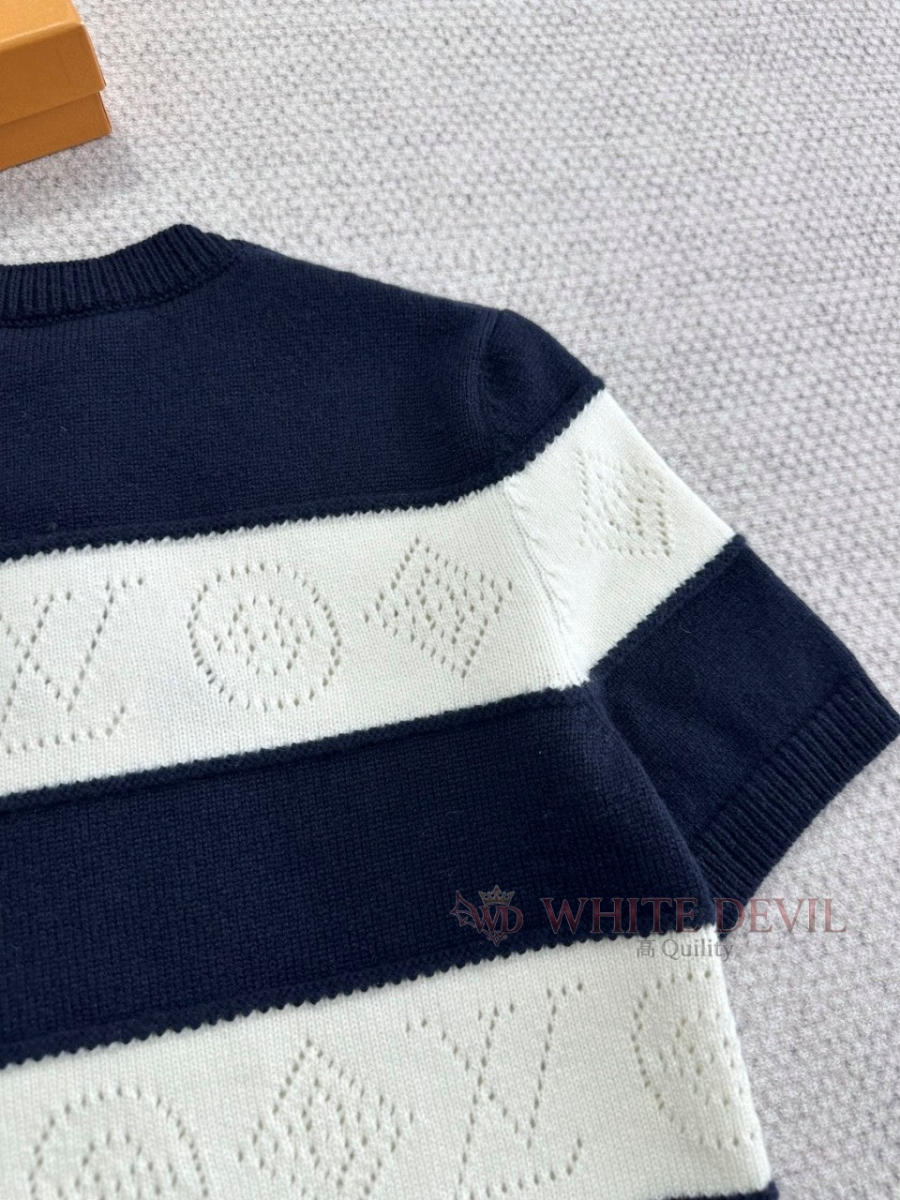 하얀악마 이미테이션 루이 반파 (10).jpg