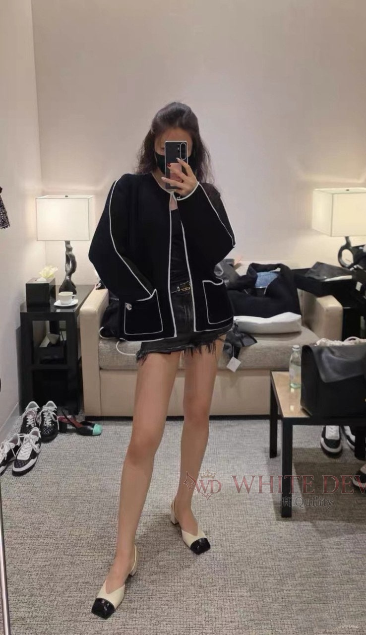 하얀악마 이미테이션 샤넬 자켓 (1).jpg