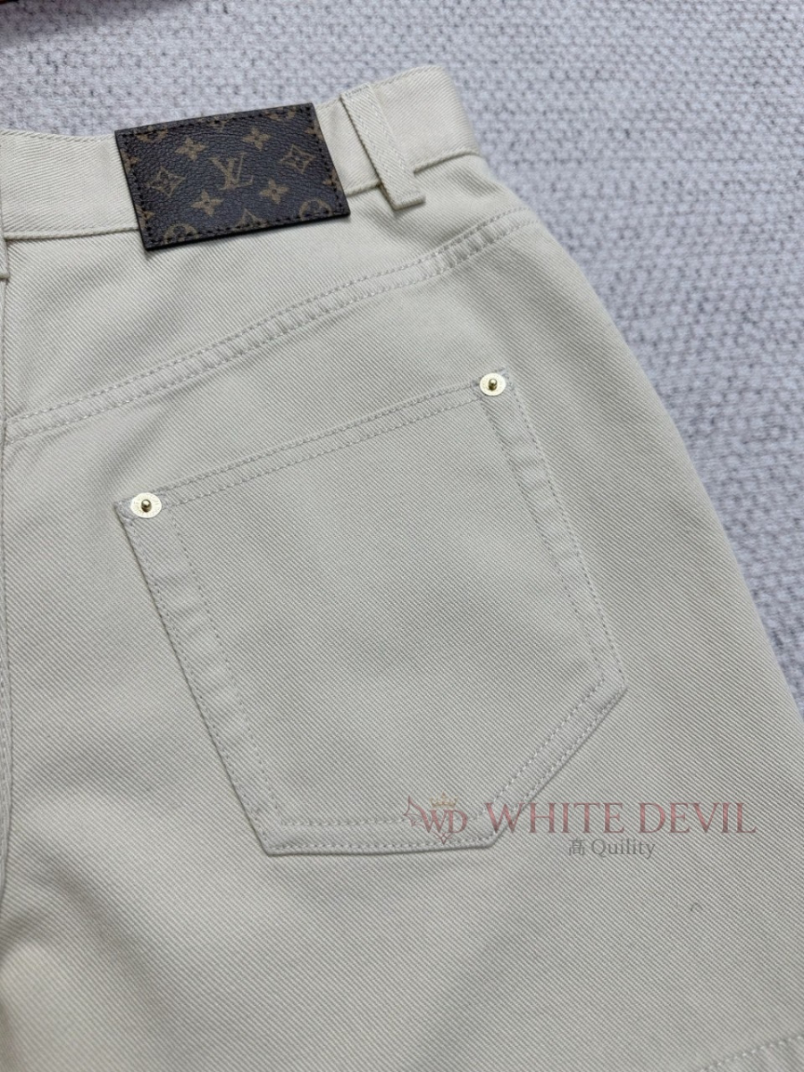 하얀악마 이미테이션 루이 반바지 (10).jpg