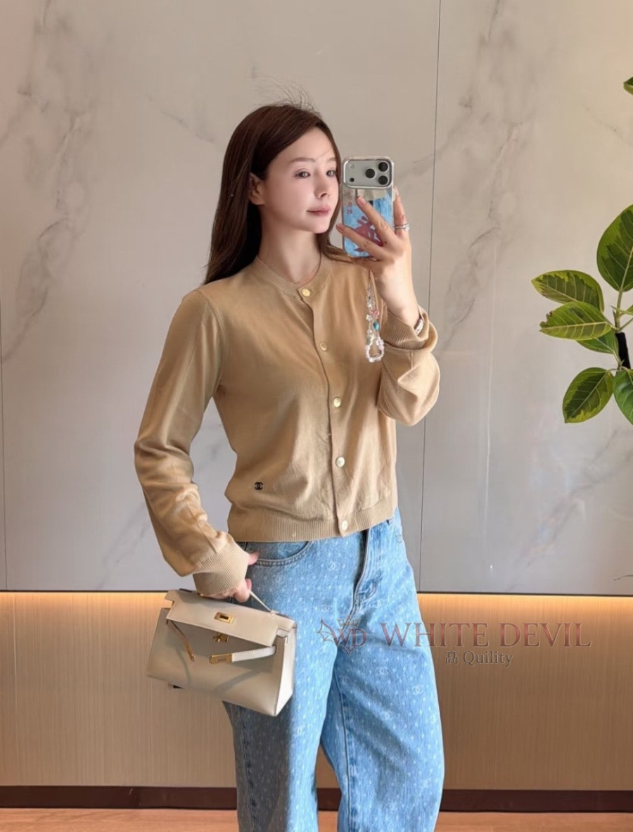 하얀악마 이미테이션 샤넬 가디건 (1).jpg