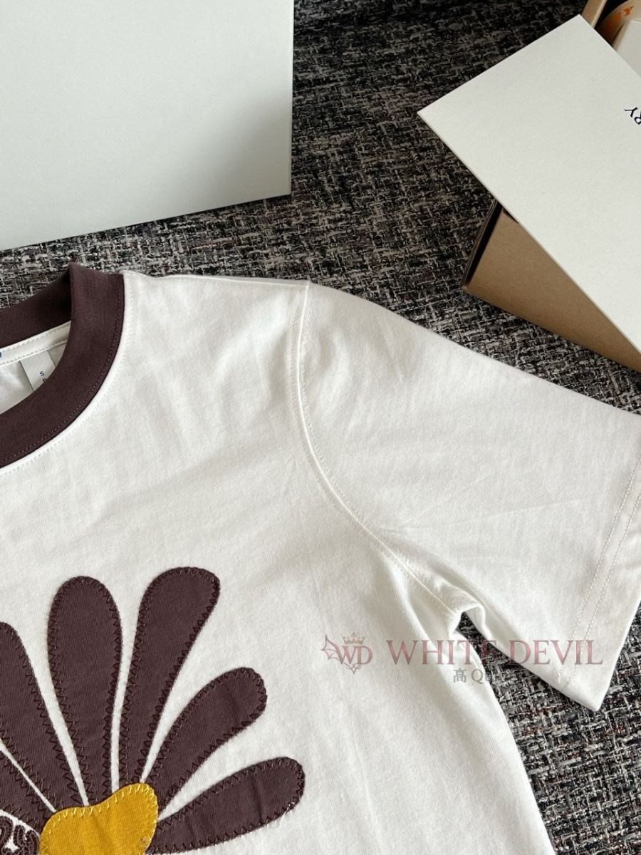 하얀악마 레플리카 버버리 반팔티 (15).jpg