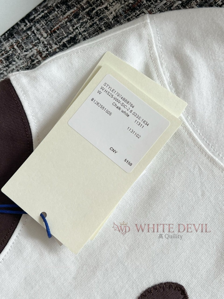 하얀악마 레플리카 버버리 반팔티 (19).jpg