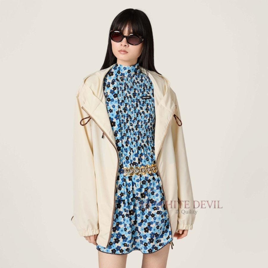 하얀악마 레플리카 미우 점퍼 (1).jpg