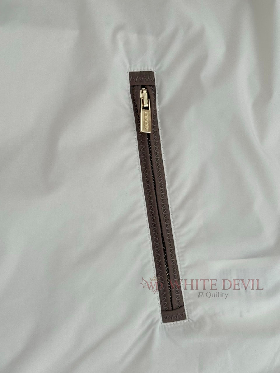 하얀악마 레플리카 미우 점퍼 (17).jpg