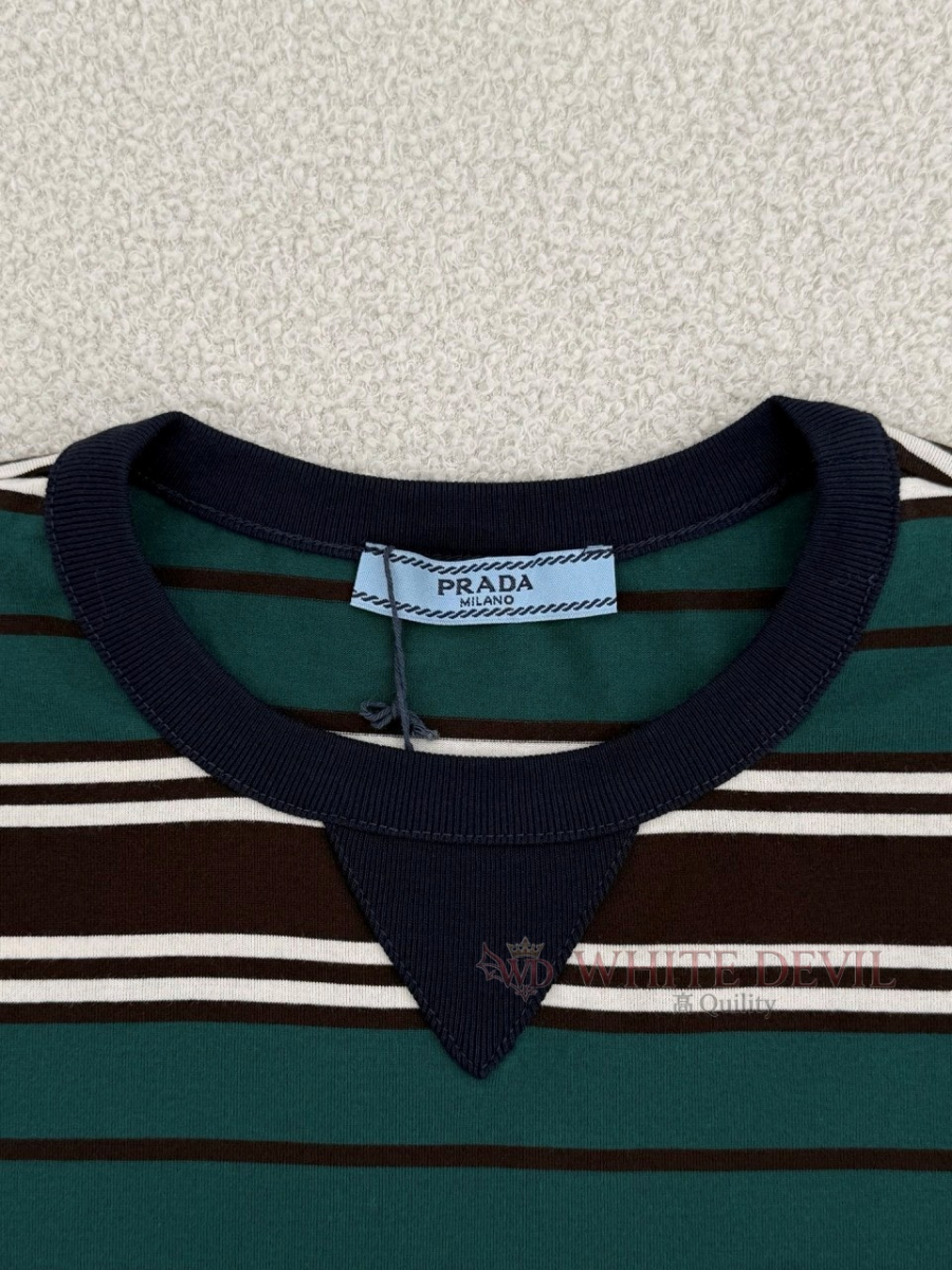 하얀악마 레플리카 프라다 반팔 (15).jpg