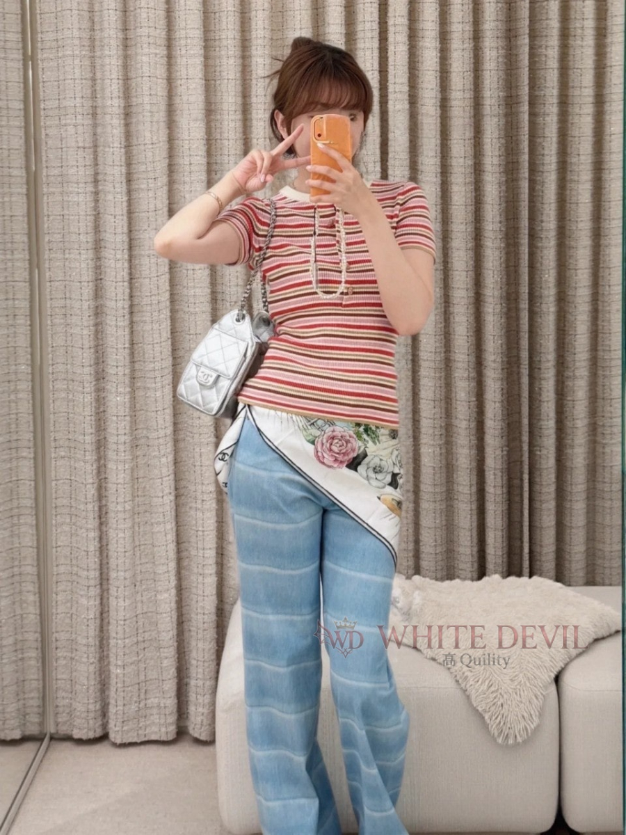 하얀악마 레플리카 샤넬 반팔 (2).jpg