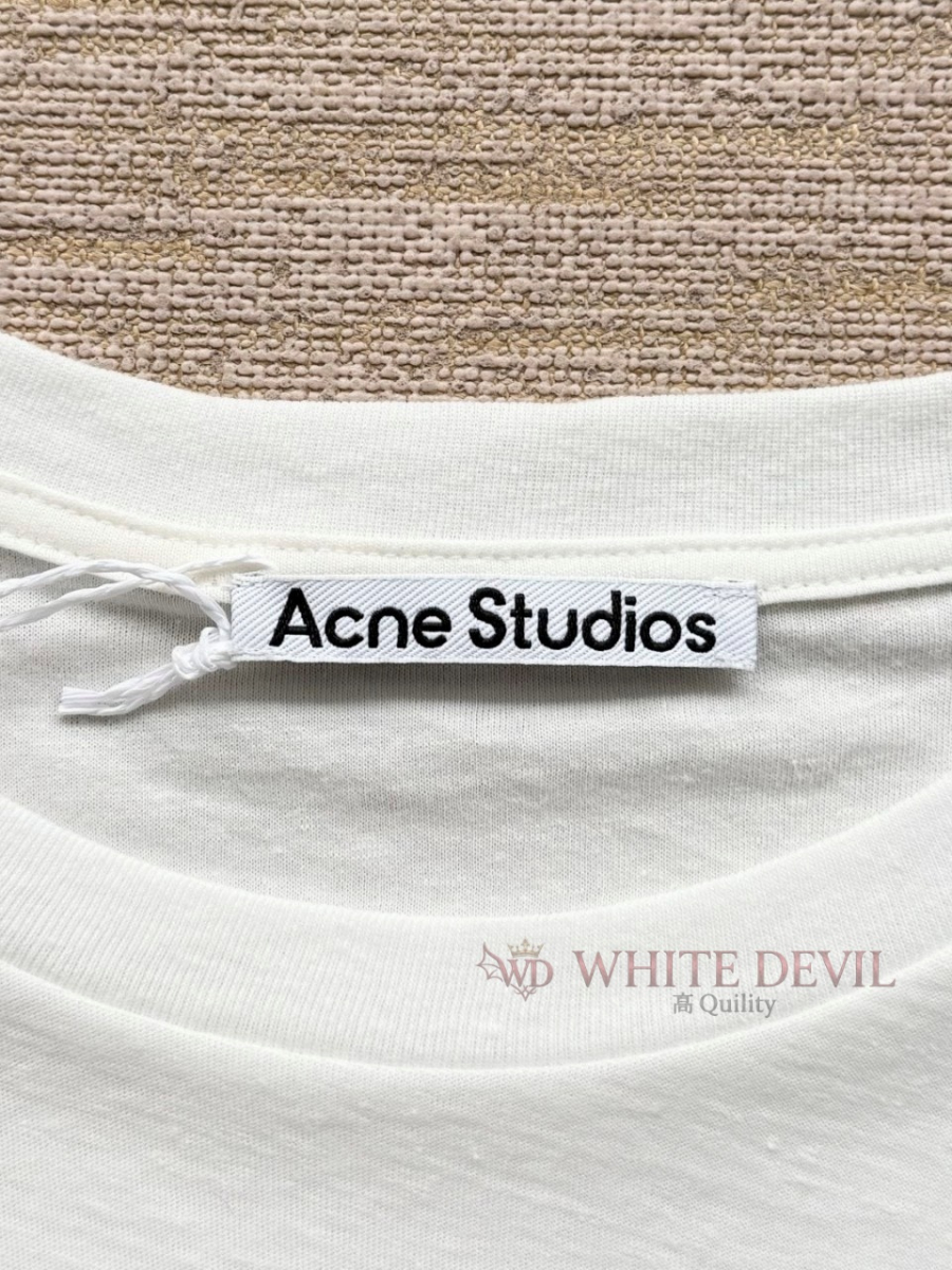 하얀악마 레플리카 아크네 반팔 (16).jpg