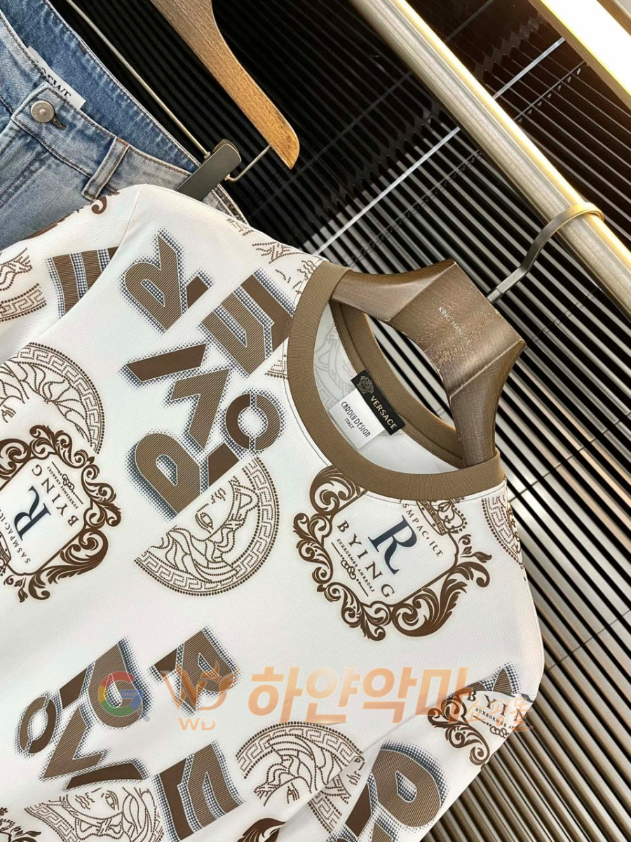 하얀악마 이미테이션 베르사체 반팔 (3).jpg