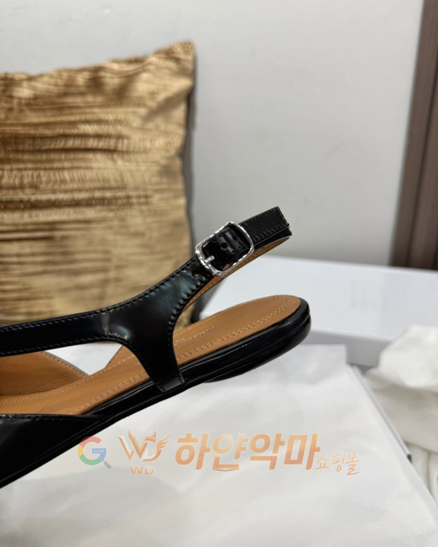 하얀악마 이미테이션 마르지엘라 샌들 (14).jpg