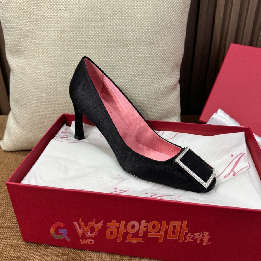 하얀악마 이미테이션 로저비비에 구두 (11).jpg