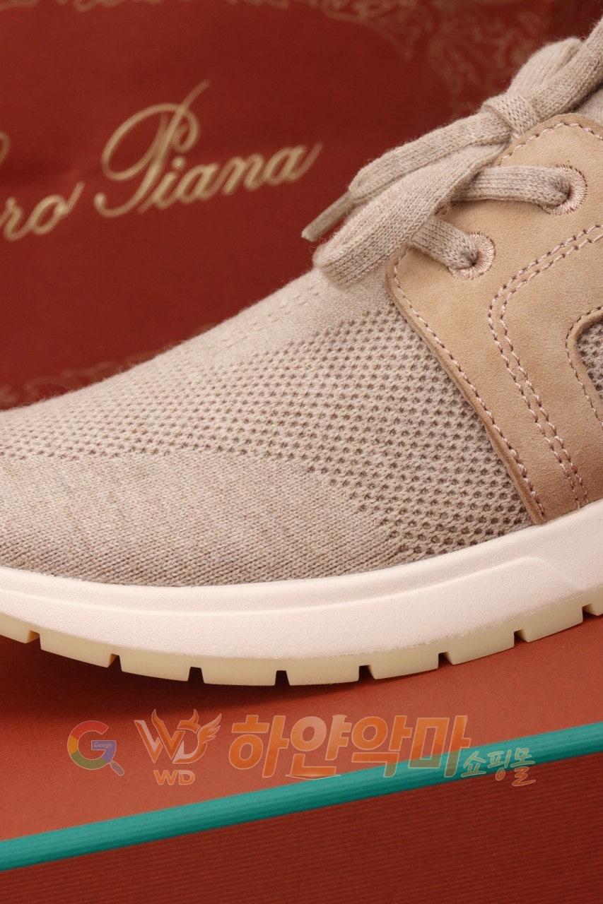 하얀악마 이미테이션 로로피아나 운동화 (13).jpg