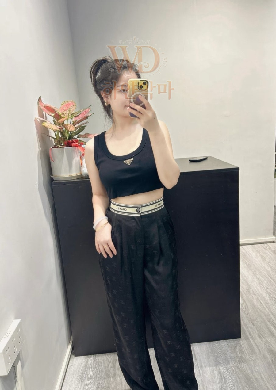 프라다 탱크탑 레플리카 (1).jpg