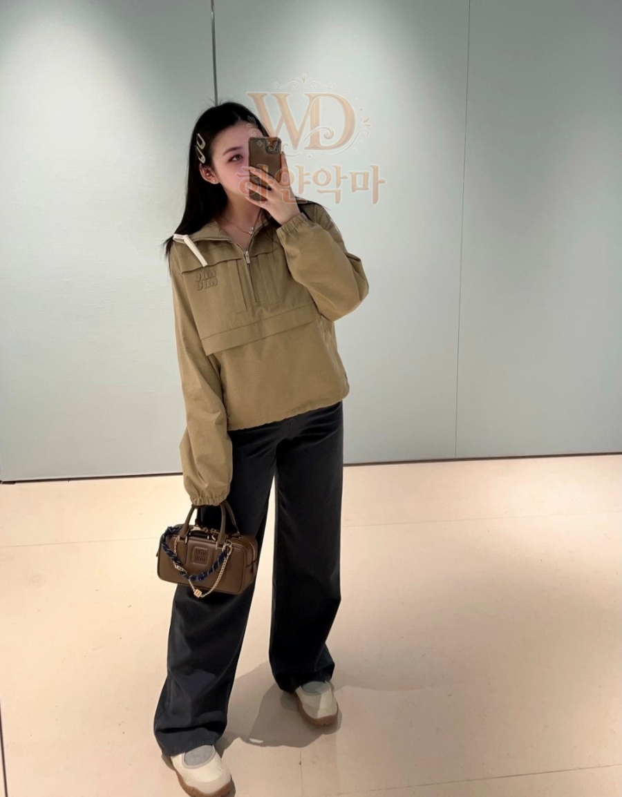 미우미우 레플리카 자켓 (2).jpg
