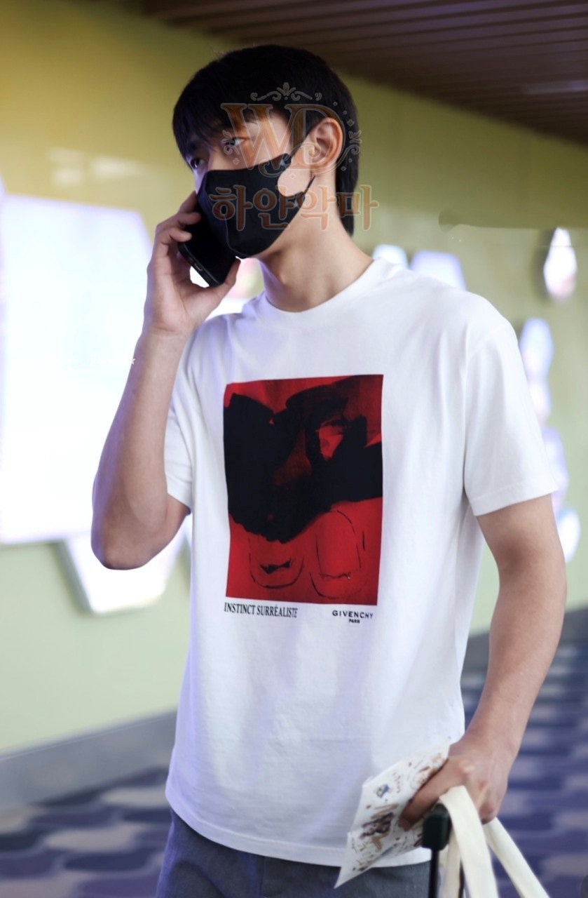 지방시 이미테이션 반팔티셔츠 (1).jpg