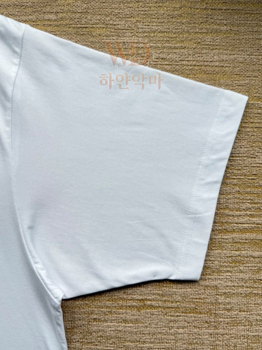 발렌시아가-레플리카-반팔티-16.jpg