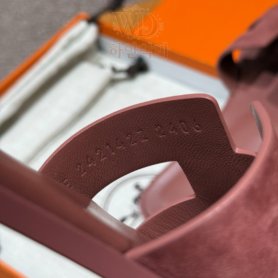 에르메스-이미테이션-오란-슬리퍼-15.jpg