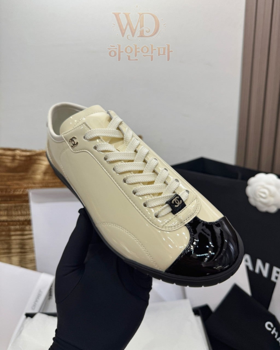 샤넬-스니커즈-추천 (10).jpg