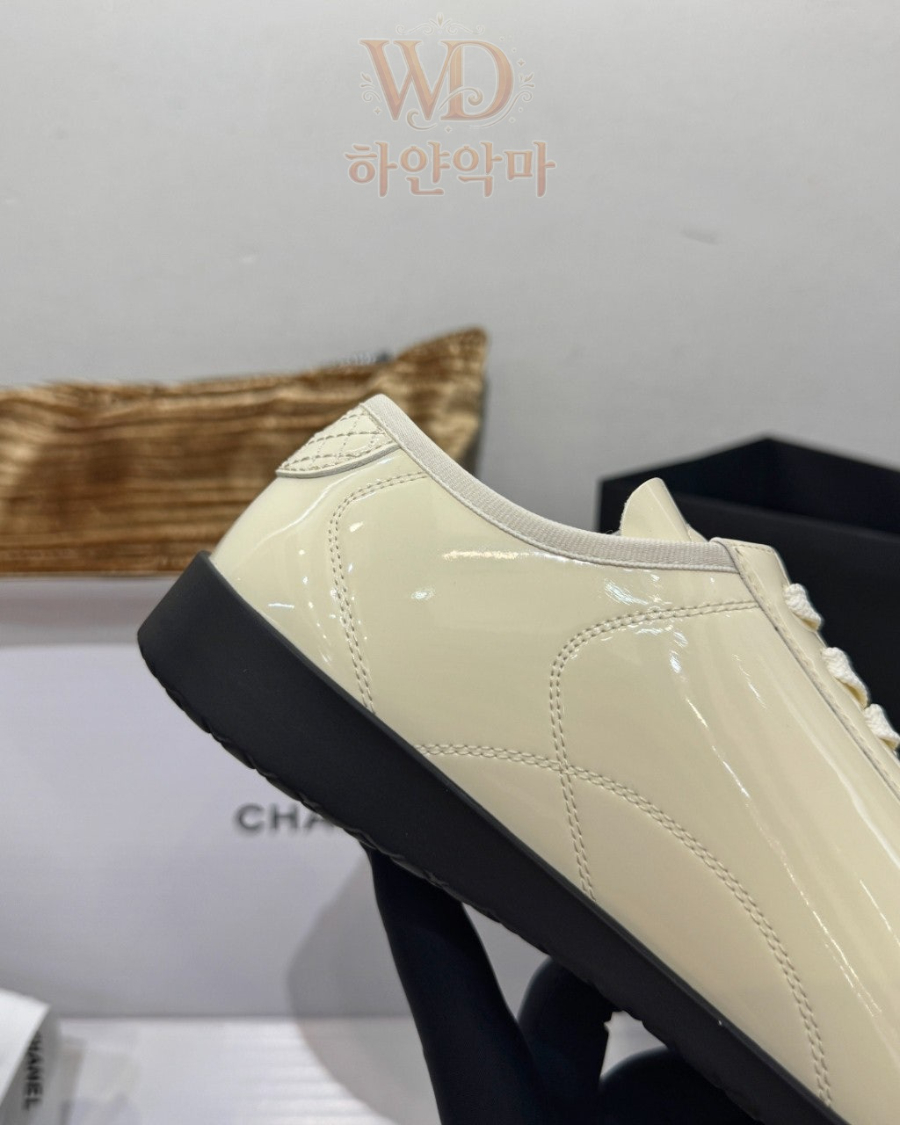 샤넬-스니커즈-추천 (13).jpg