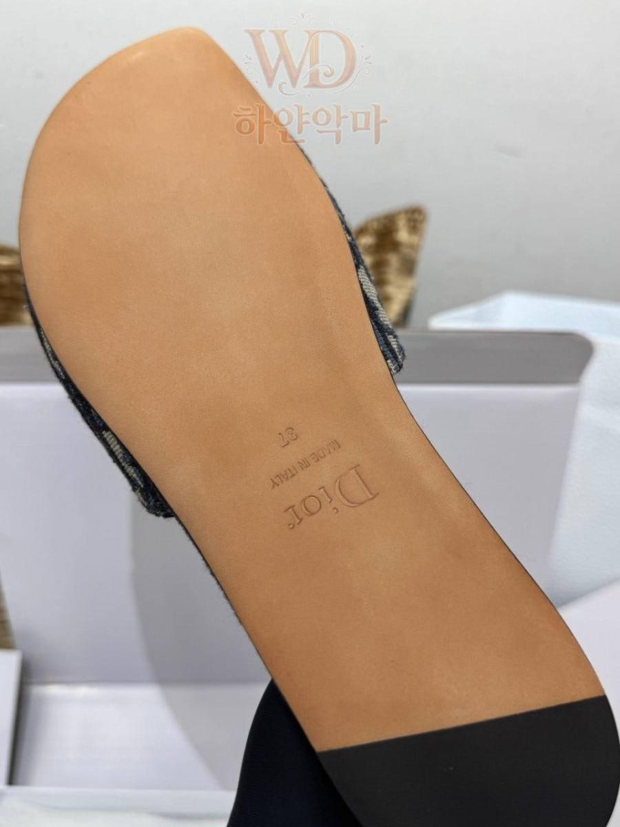 디올-보우-슬리퍼-17.jpg