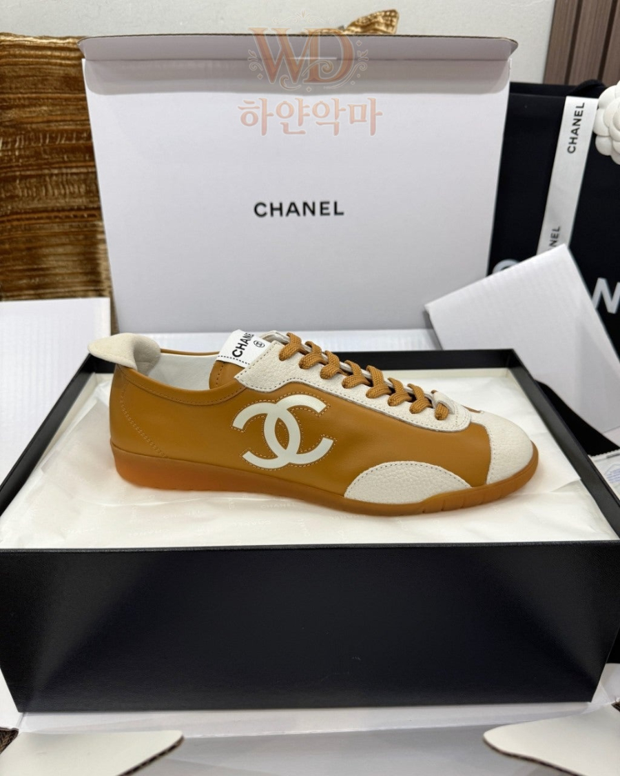 샤넬-클로그-운동화-5.jpg