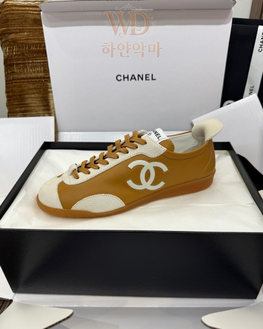 샤넬-클로그-운동화-6.jpg