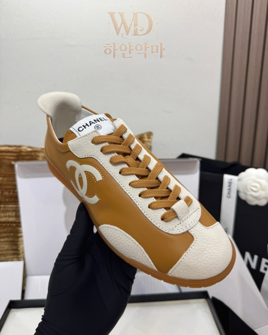샤넬-클로그-운동화-10.jpg