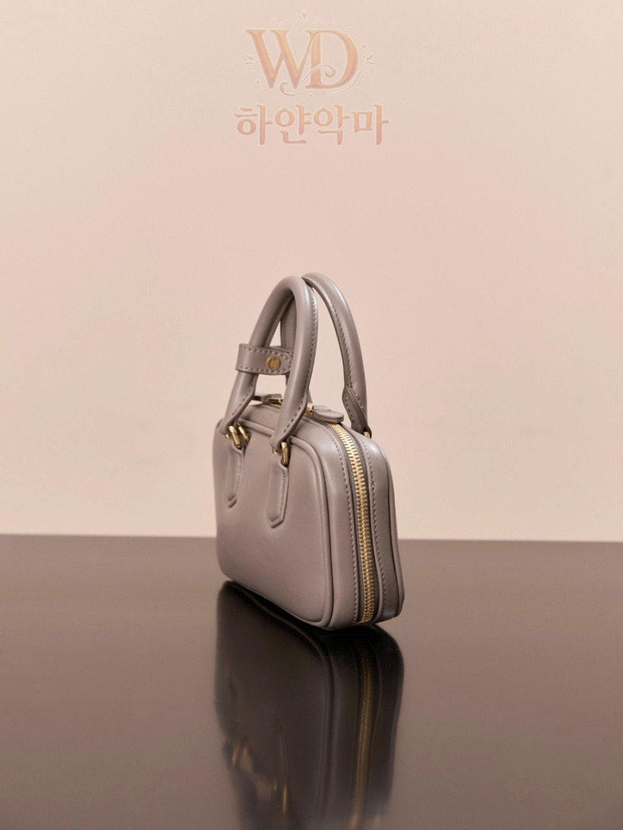 미우미우-아르카디-가방추천-6.jpg