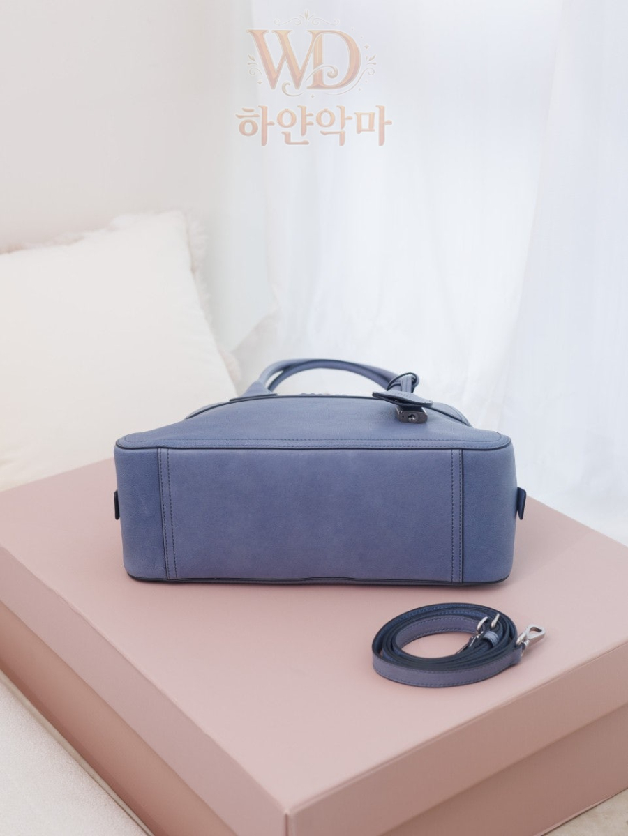 미우미우-비방-토트백-가방추천-11.jpg