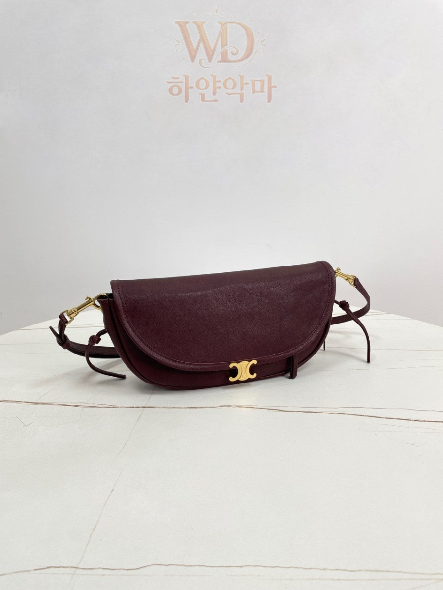셀린느-하프문-가방추천-2.jpg