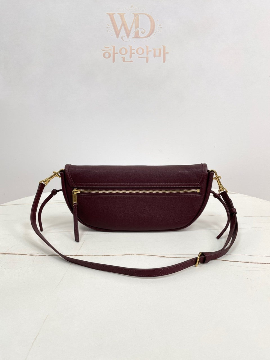 셀린느-하프문-가방추천-6.jpg