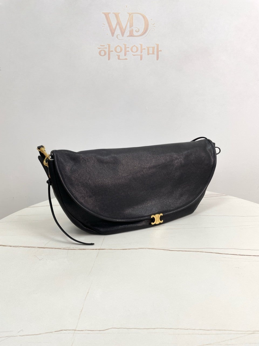셀린느-트리옹프-가방추천-2.jpg