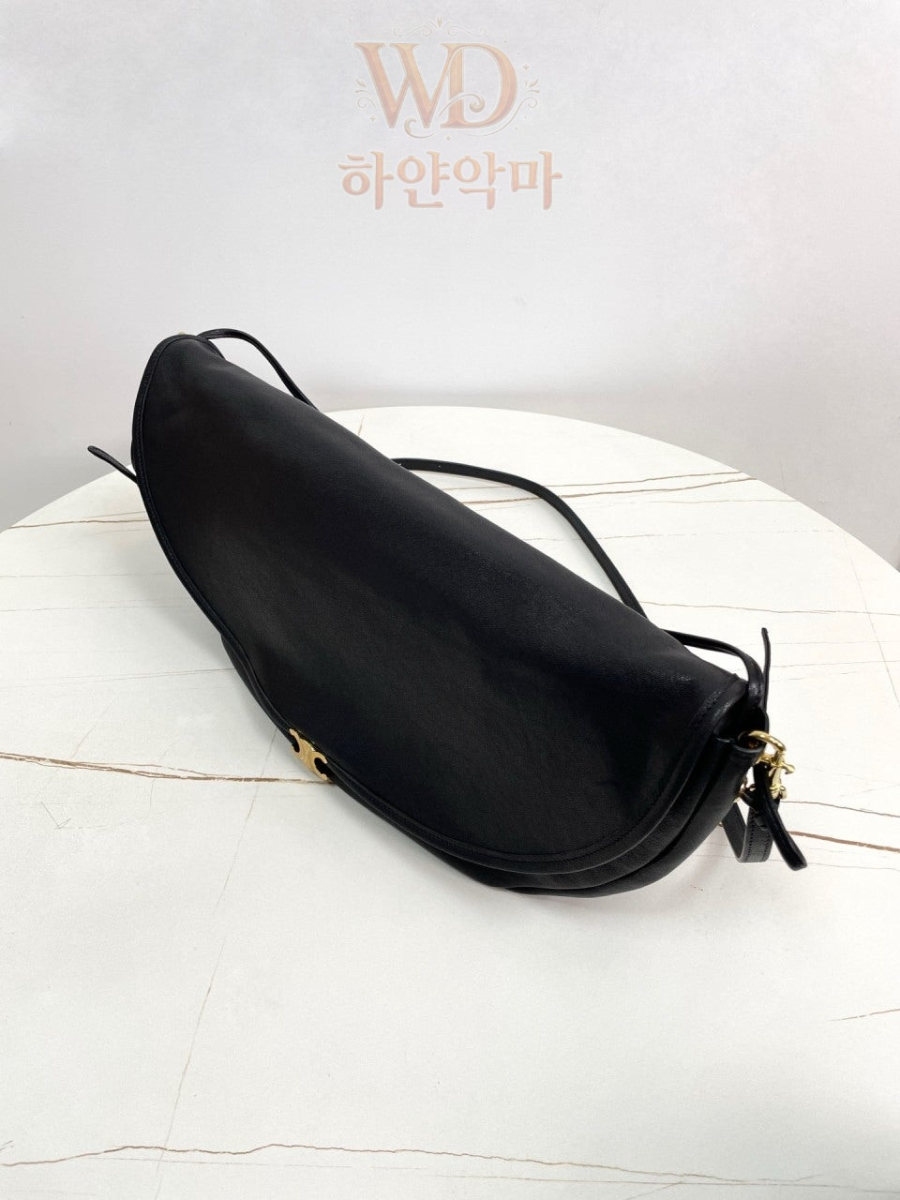셀린느-트리옹프-가방추천-5.jpg